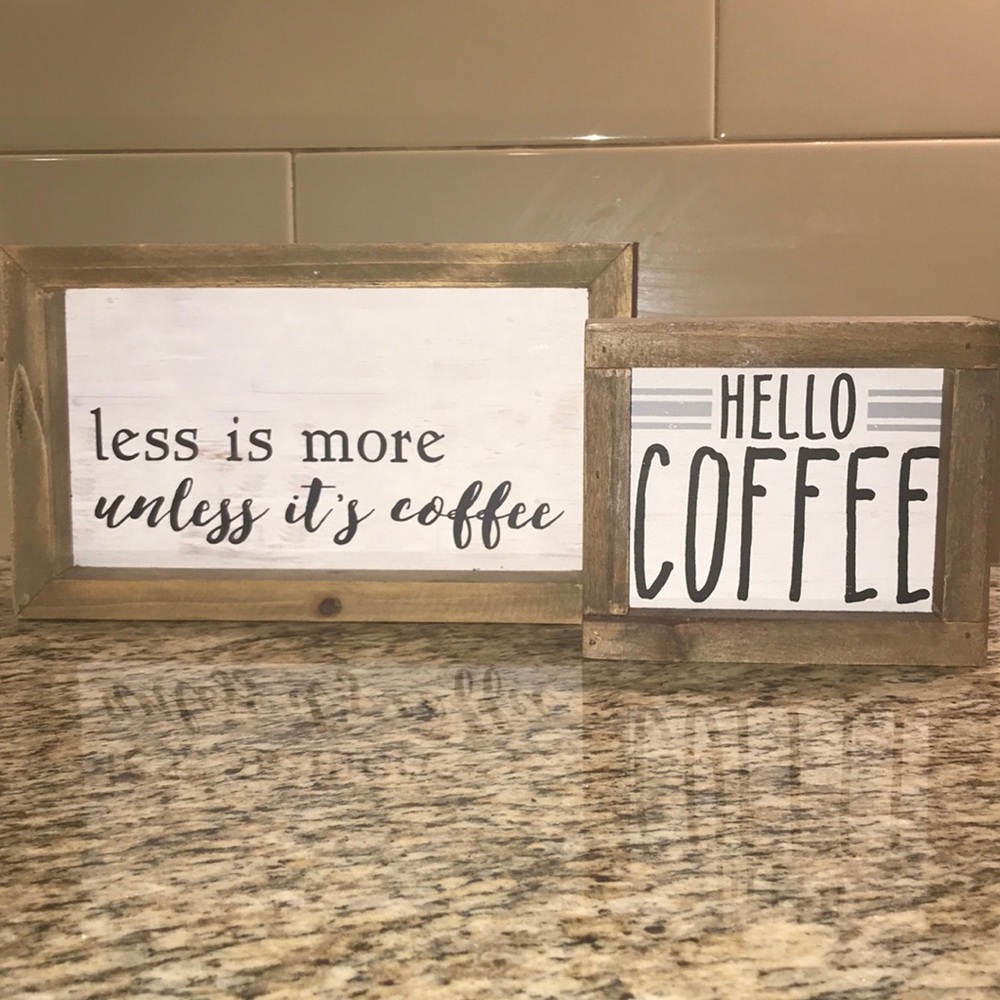 Wood coffee tabletop decor (set of 2)